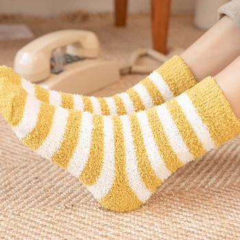 פלאפי קורל קטיפה עבה גרביים אישה מקורה קומה חורף חם מגבת, גרביים בנות קוריאני סגנון צבעוני עם פסים גרביים